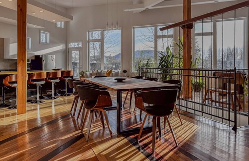 Ste-Lucie-des-Laurentides Ski Chalet | Haven of peace where aesthetics and comfort harmoniously converge.