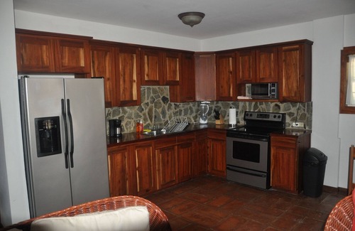 Hopkins Apartment | Habaru House 31G