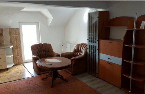 Pascani Apartment | HABIBI