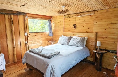 Pijao Bed & Breakfast | Habitación Colibrí, Pijao, Finca Flora del Río