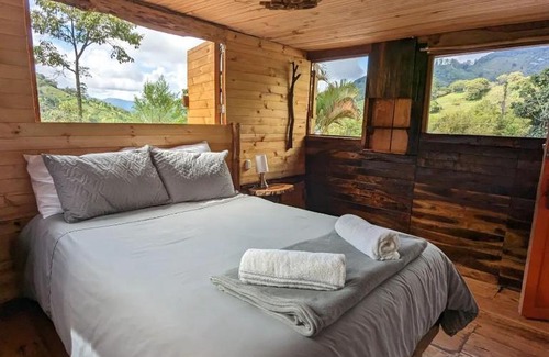 Pijao Bed & Breakfast | Habitación Colibrí, Pijao, Finca Flora del Río