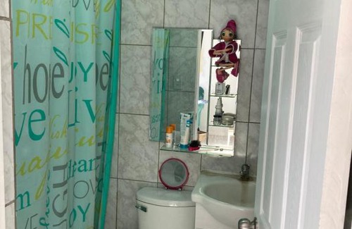 Calama Apartment | Habitación con baño privado en apartamento compartido