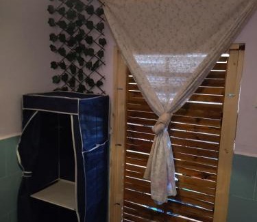 Los Barreros House | Habitación hippie en casa compartida