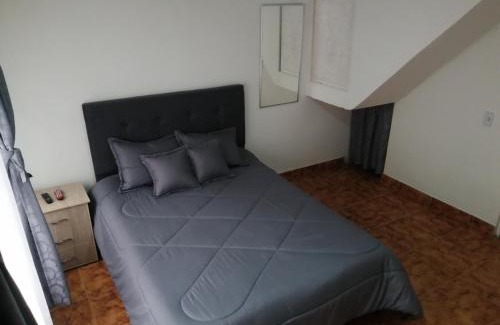 Engativa House | Habitación Privada Cerca al Aeropuerto y Terminal