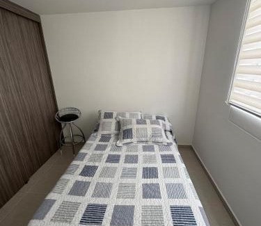 Bucaramanga House | Habitación privada en apartamento compartido