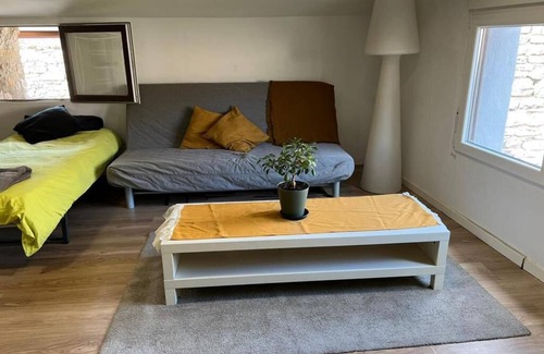 Biescas House | Habitacion Para 6 Personas en Centro de Biescas