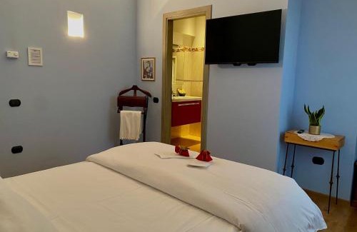 Isola della Scala Hotel | Hacienda De Leon