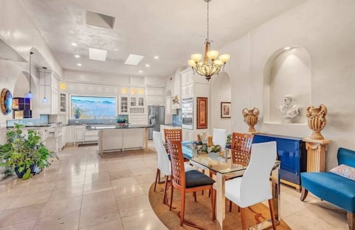 Houghton House | Hacienda Foothills Mansion