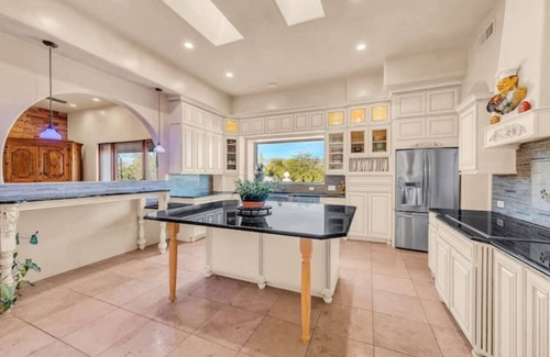 Houghton House | Hacienda Foothills Mansion