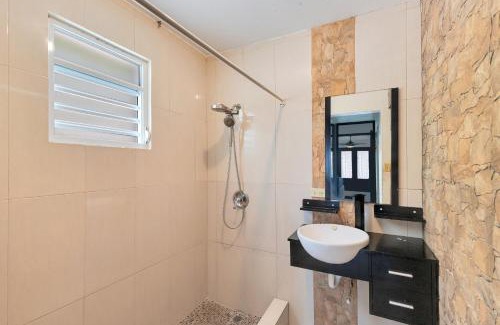 Pugnado Afuera House | Hacienda M&B Perfect for Groups, with Pool and Spacious Patio