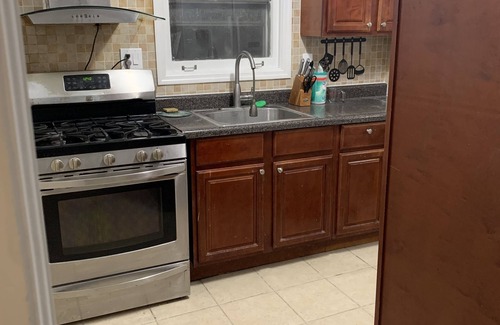 Hackensack House | Hackensack 4Beds/2bath, Newly Renovated Home w parking/backyard