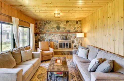 Hackensack House | Hackensack Waterfront Retreat on Tenmile Lake