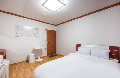 Hwagae Hotel | Hadong Namdo