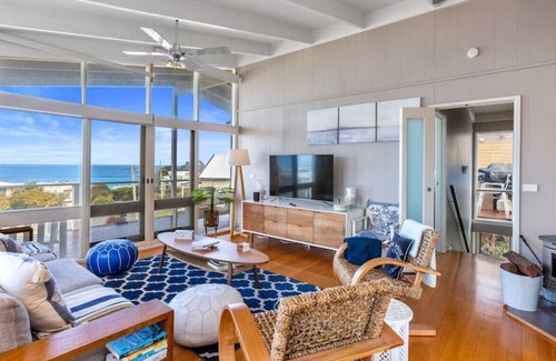 Skenes Creek House | Haehnels Hill Beach House - 4 bedroom home + views