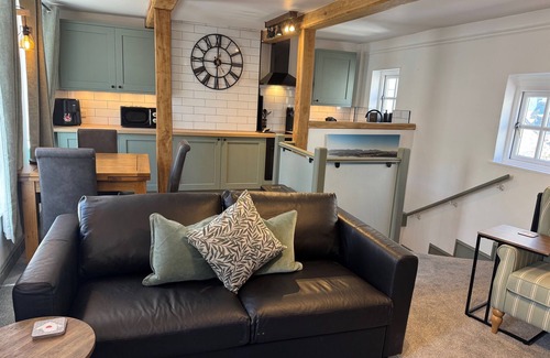 Beaumaris Apartment | Hafan Fach- In the heart of Beaumaris, Anglesey