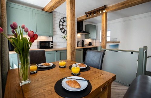 Beaumaris Apartment | Hafan Fach- In the heart of Beaumaris, Anglesey