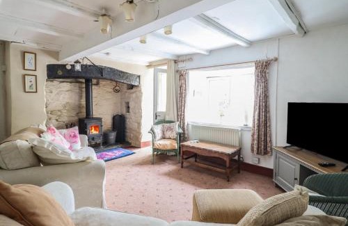 Pontfadog House | Hafod