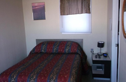 Timiskaming District Hotel | Haileybury Beach Motel