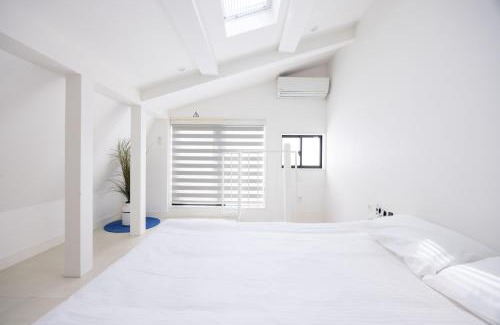 Kaminarimon House | HAKU HOTEL