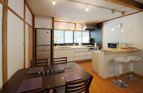 Iida Ski Chalet | Hakuba Forest House by JAMSZ ROYALE
