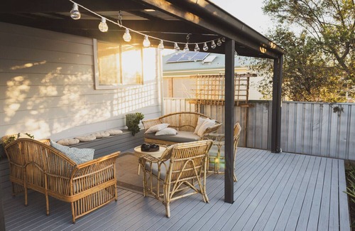 Cessnock House | Halcyon Days the perfect getaway, Sundays late check out, pet friendly!