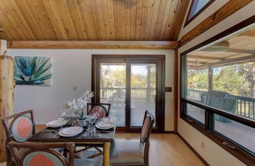 Keaau House | Hale Anuenue Nuku - The Rainbows End home