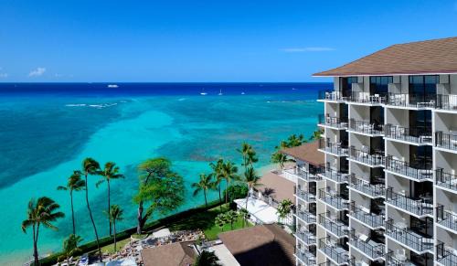 Waikiki Resort | Halekulani - NO RESORT FEE