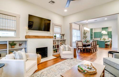 Brenham House | half Mi to Downtown Shops Brenham Home with Fire Pit