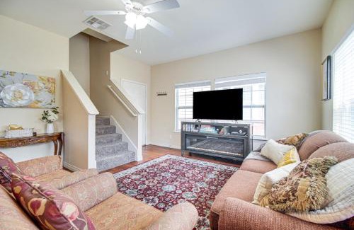 Afton House | Half-Mi to Grand Lake Townhome with Hot Tub
