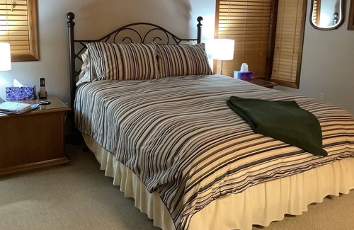 Halfmoon Bay House | Halfmoon Bay Cottage - Privacy and Spectacular Views