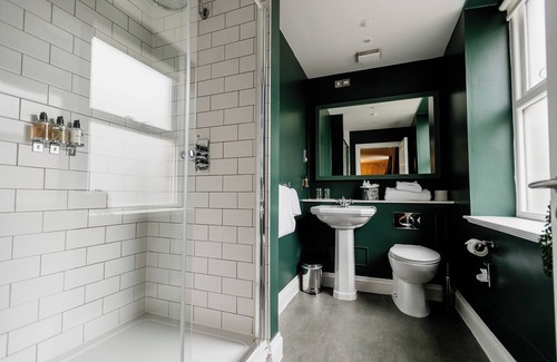 Sheffield Hotel | Halifax Hall