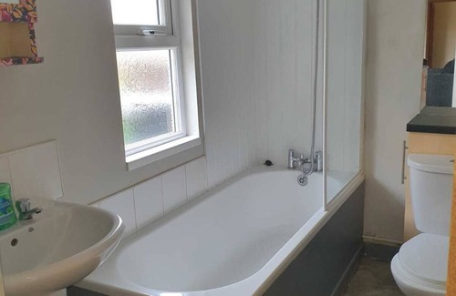 Alsagers Bank Apartment | Halmers Park House