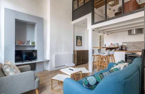1st Arrondissement Apartment | Hamac Suites - Suite Burdeau near Terreaux - 4p