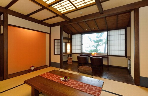 Futami Hotel | Hamachiyokan A Japanesemodern Koigatarinoma where you can see Ise Bay/Ise Mie