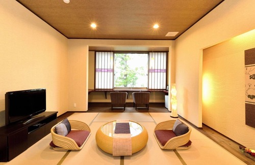 Futami Hotel | Hamachiyokan A Japanesemodern Koigatarinoma where you can see Ise Bay/Ise Mie