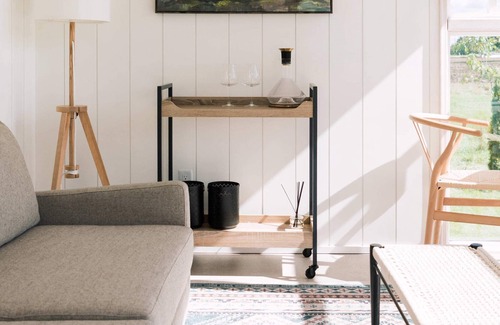 Greater Napanee House | Hambly House - Modern Farmhouse near PEC