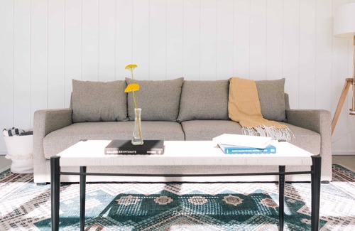 Greater Napanee House | Hambly House - Modern Farmhouse near PEC