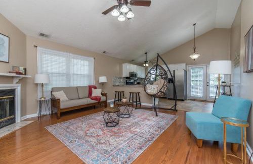 Lexington House | Hamburg Haven Garage Fire Pit 7mi to Rupp WiFi