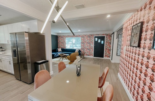 Old Seminole Heights House | Hamilton Homes: Eclectic Escape! Funky & Modern just minutes from downtown!