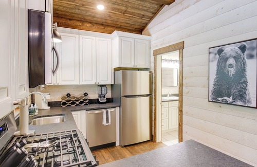 Grantsdale Cabin | Hamilton Vacation Rental w/ Skalkaho Creek Access!
