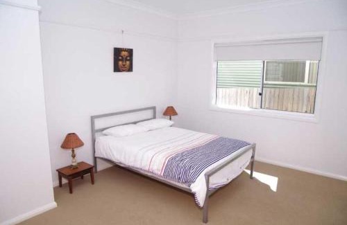 Crescent Head House | Hampstead, 32 Main Street