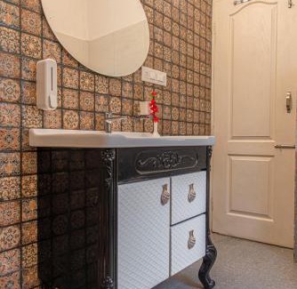 Kumarhatti House | Hampstead Residences
