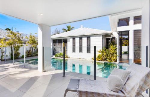 Buddina House | Hampton Beach House on the Waterfront