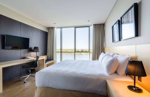 Montevideo Hotel | Hampton by Hilton Montevideo Carrasco