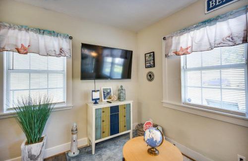 Buckroe Beach House | Hampton Home with Grill Less Than 1 Mi to Beach!