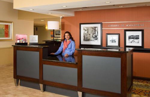 Baileys Crossroads Hotel | Hampton Inn Alexandria