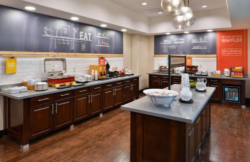 Hutto Hotel | Hampton Inn and Suites Hutto