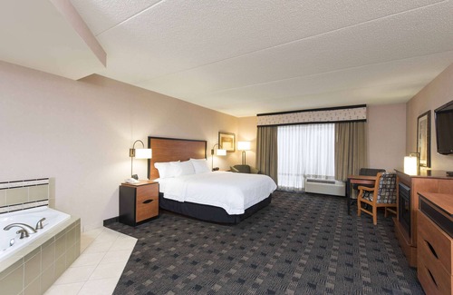 Fishers Hotel | Hampton Inn and Suites Indianapolis - Fishers