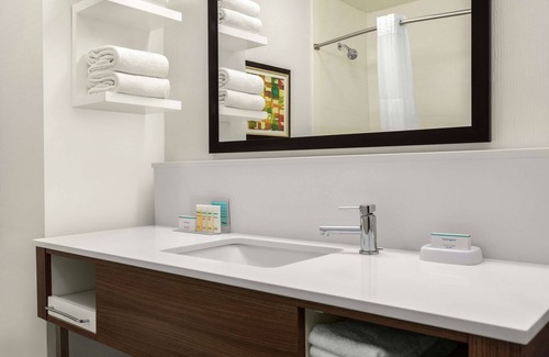 Athens Hotel | Hampton Inn Athens