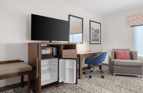 McDonough Hotel | Hampton Inn Atlanta McDonough